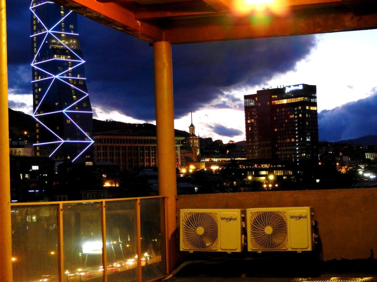 New Tbilisi Terrace Apartment Luaran gambar