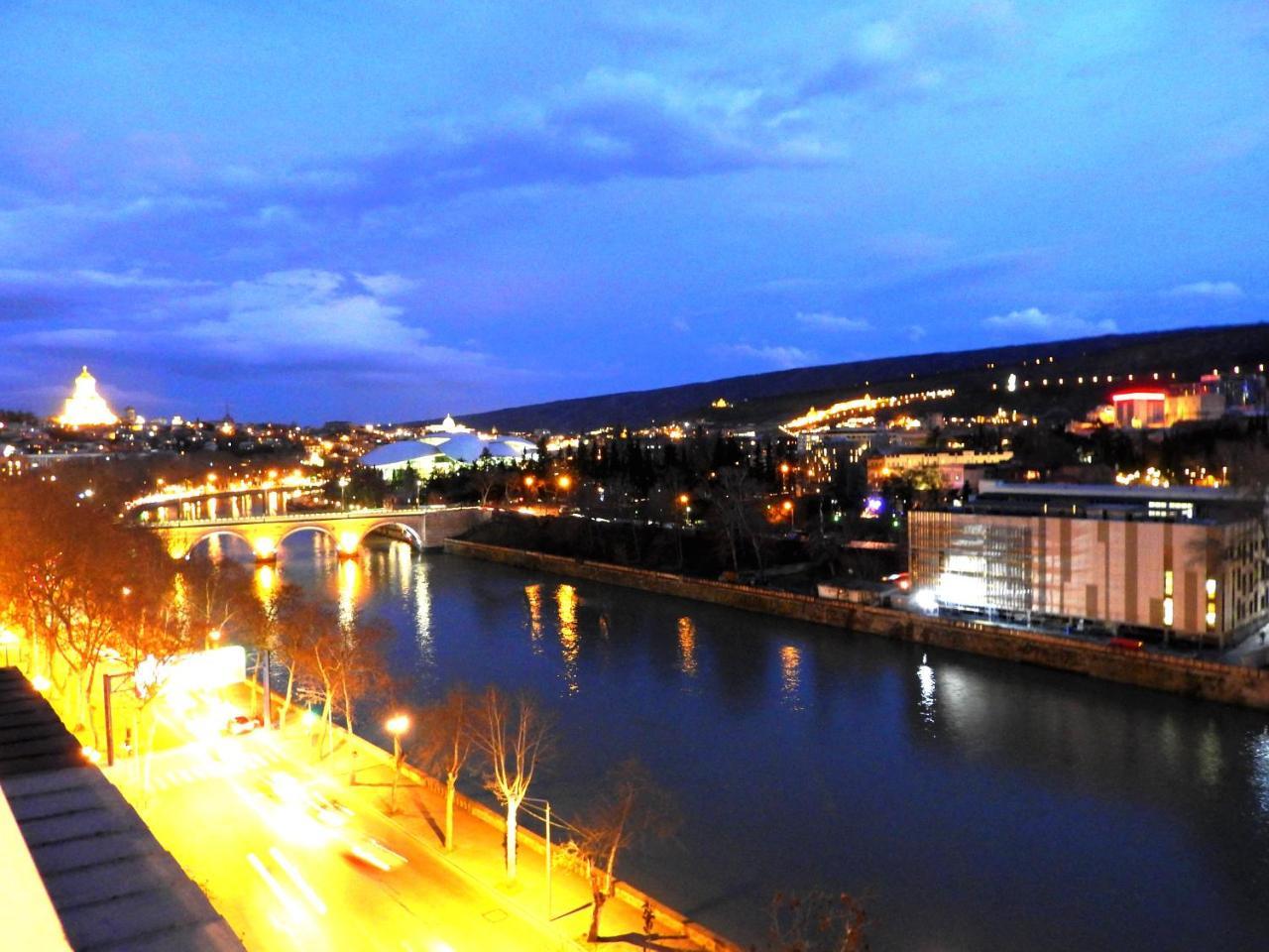 New Tbilisi Terrace Apartment Luaran gambar